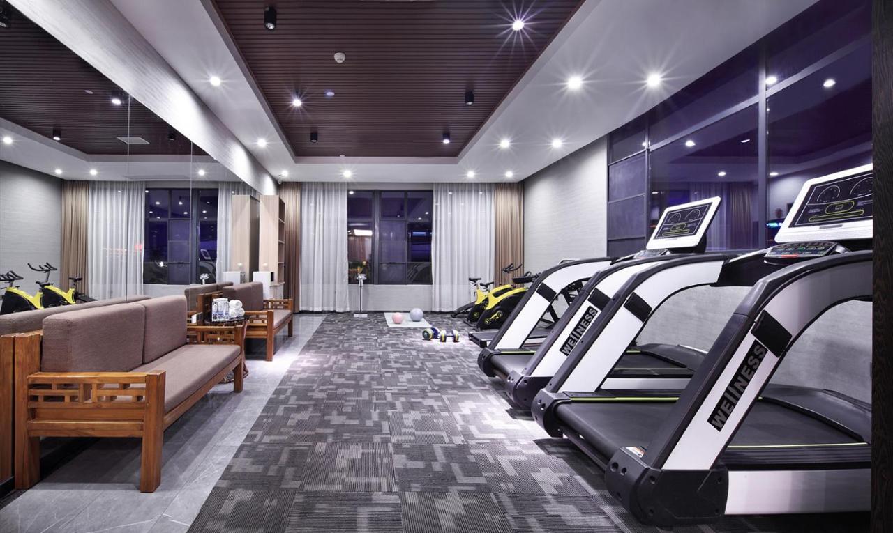 Wing Hotel Guilin - Central Square Exterior photo