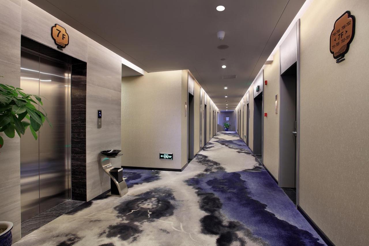 Wing Hotel Guilin - Central Square Exterior photo